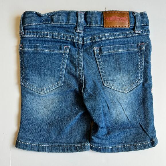 Wallflower Denim Embroidered Shorts - Picture 7 of 8